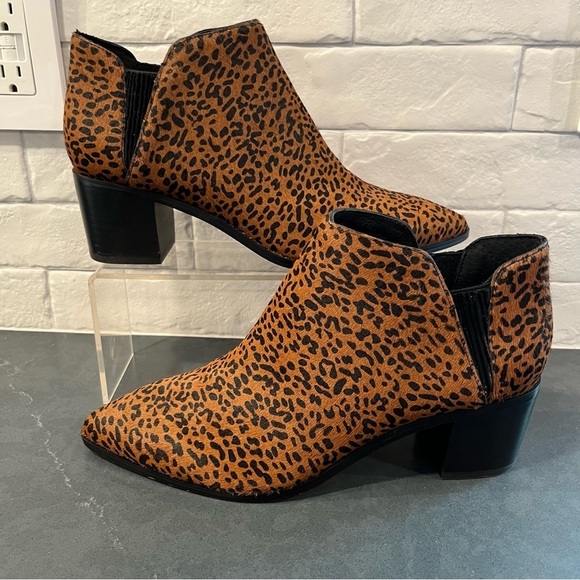 NWT sanctuary sz 9.5 Revel spotted calf hair leather ankle booties - Picture 1 of 16